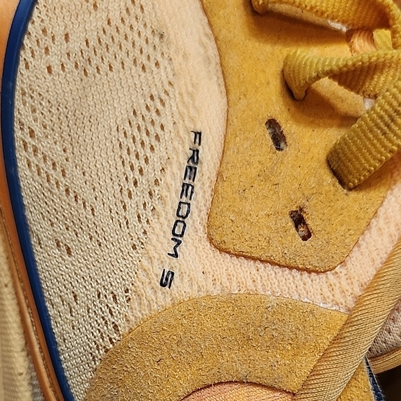 Saucony Freedom Crosstraining Running Shoes W 9 - Picture 2 of 6